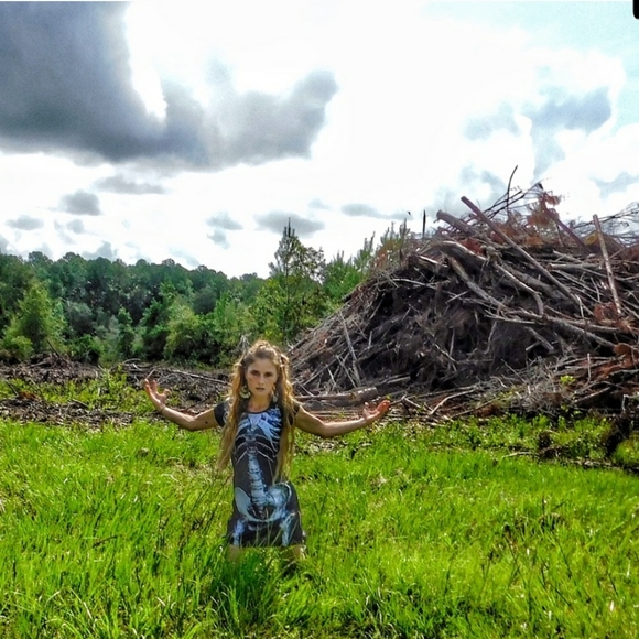 💀 Skeleton Dress 💀HALFWAY TO HALLOWEEN SALE! - Picture 8 of 13